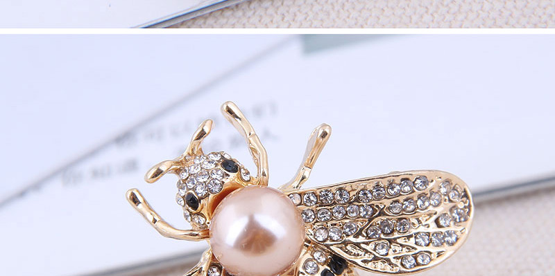 Fashion Gold Metal-studded Bee Brooch,Korean Brooches