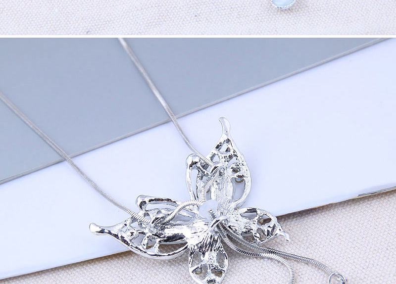 Fashion Silver Metal Flash Drill Butterfly Drop Necklace,Bib Necklaces