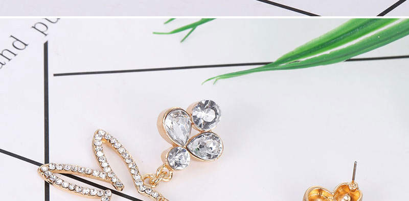 Fashion Gold Metal Flash Diamond Rabbit Earrings,Stud Earrings