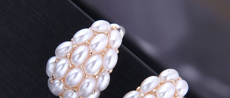 Fashion Beige Pea Pearl Earrings,Stud Earrings