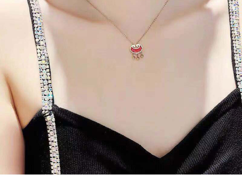 Fashion Red Rich Lock And Diamond Bead Necklace,Pendants