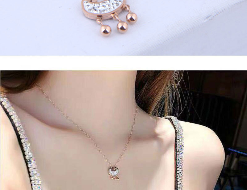 Fashion White Rich Lock And Diamond Bead Necklace,Pendants