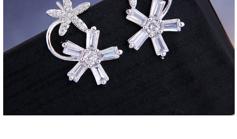 Fashion  Silver Needle + Copper + Zircon Flower Stud Earrings With Diamonds,Stud Earrings