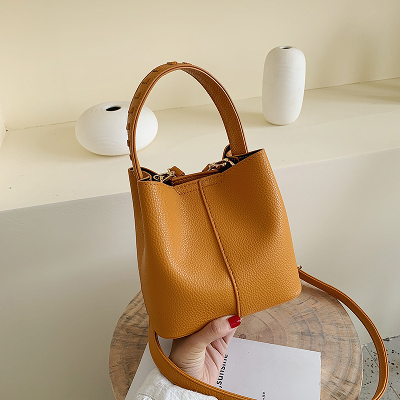 Fashion White Rivet Shoulder Strap Shoulder Bag,Handbags