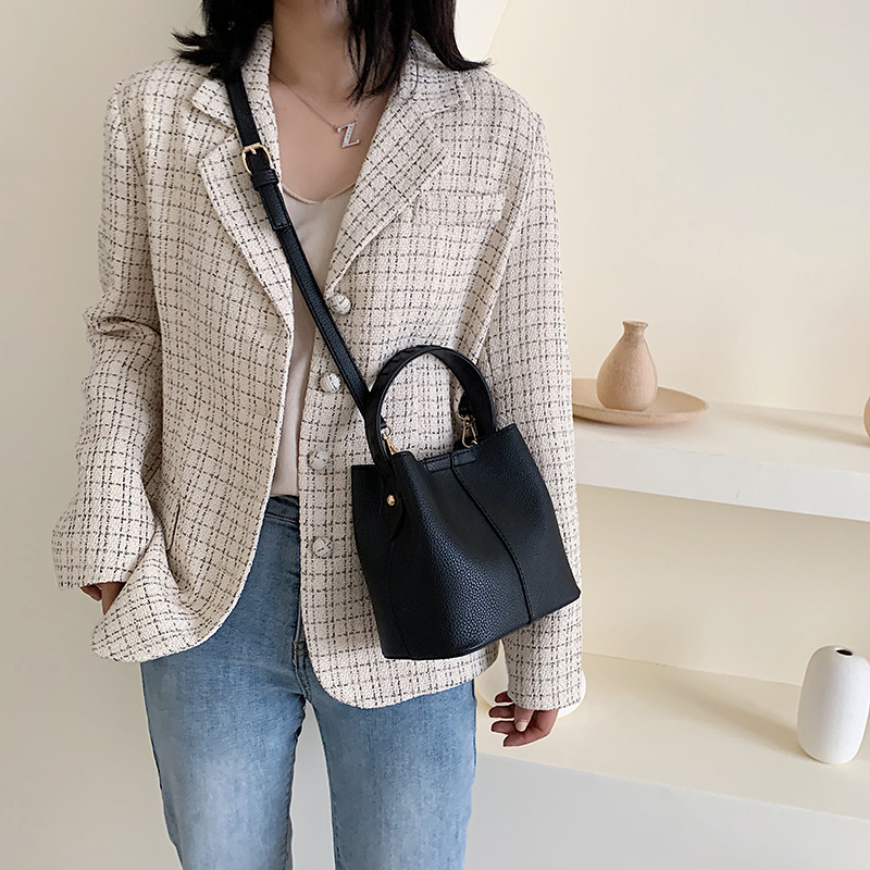 Fashion Black Rivet Shoulder Strap Shoulder Bag,Handbags