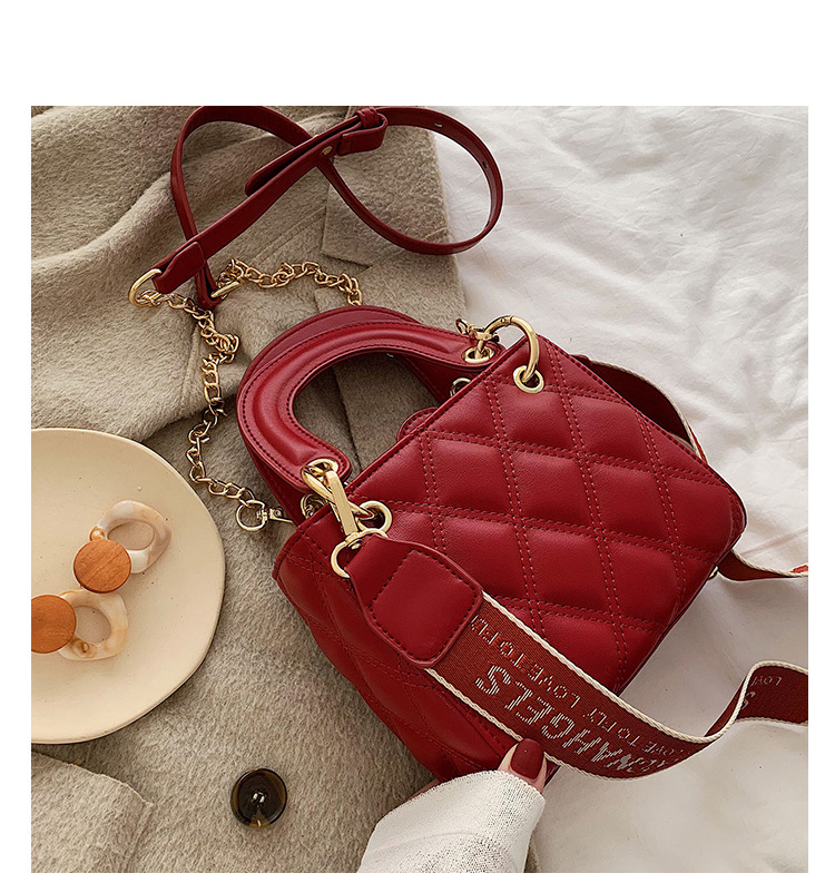 Fashion Red Lingge Chain Hand Shoulder Shoulder Bag,Handbags