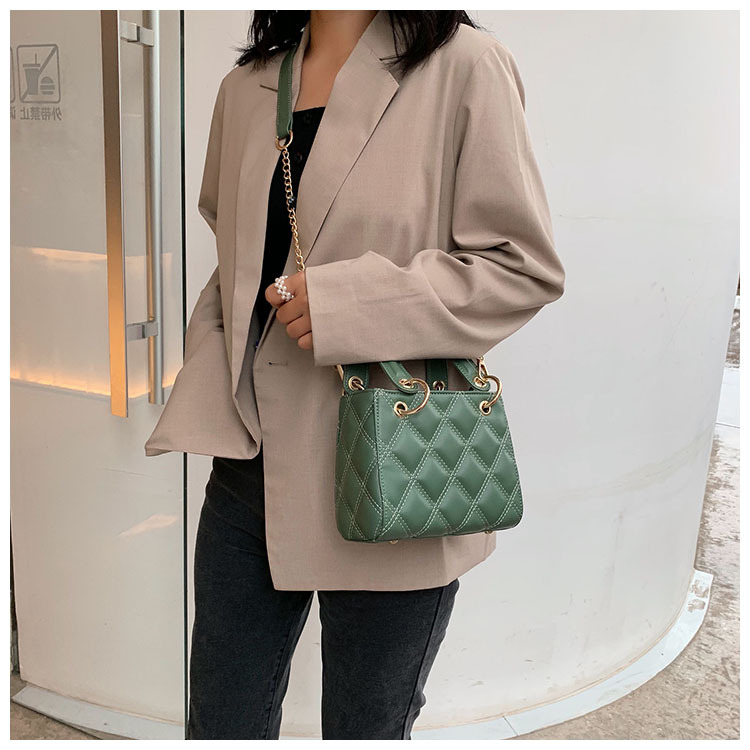 Fashion Green Lingge Chain Hand Shoulder Shoulder Bag,Handbags