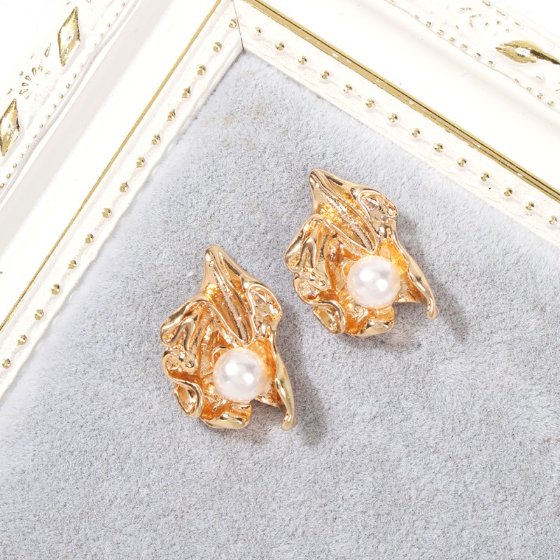 Fashion Gold Alloy Pearl Geometric Shell Stud Earrings,Stud Earrings