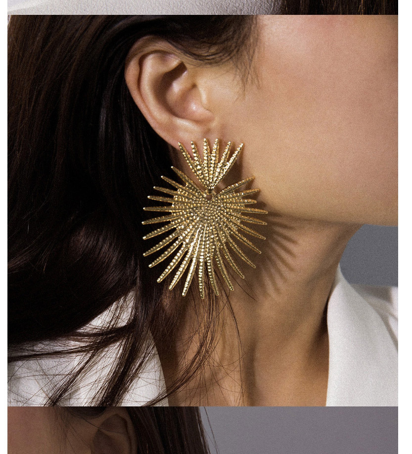 Fashion Gold Heart-shaped Fan-shaped Fringe Geometric Earrings,Drop Earrings