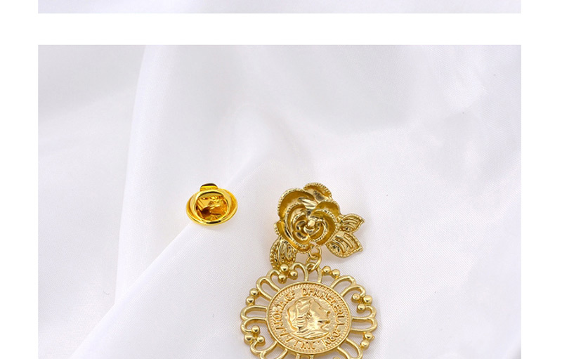 Fashion Gold Openwork Pattern Embossed Queen Coin Brooch,Korean Brooches