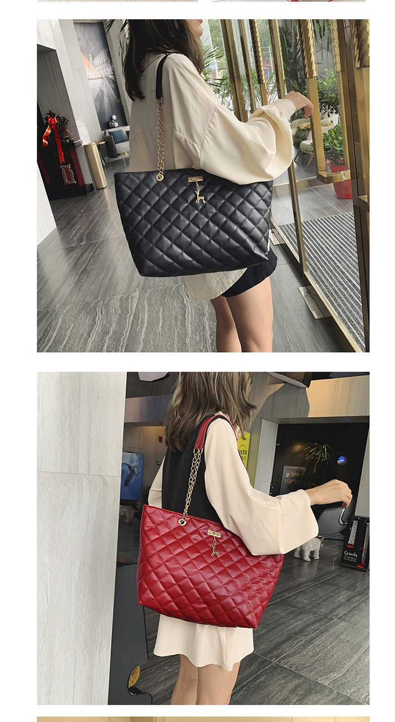 Fashion Black Embroidered Thread Rhombic Shoulder Messenger Bag,Shoulder bags