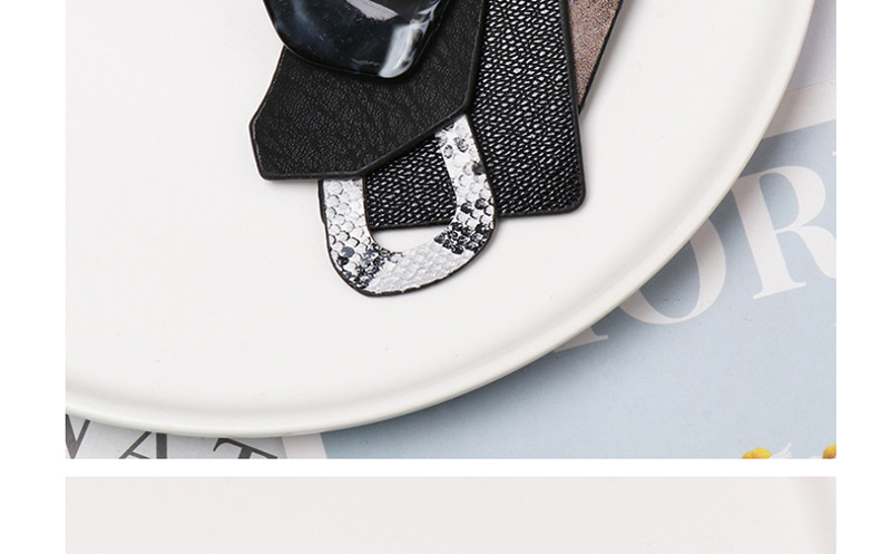 Fashion Black Geometric Diamond-studded Resin Brooch,Korean Brooches