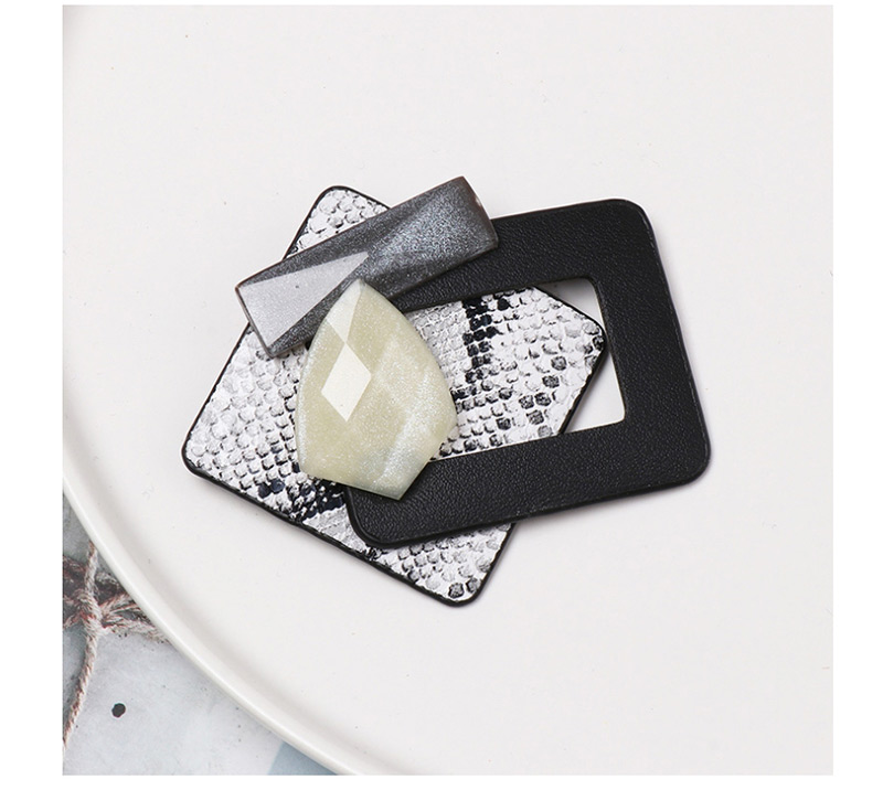Fashion Black Geometric Diamond-studded Resin Brooch,Korean Brooches