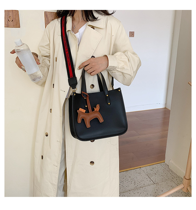 Fashion Black Studded Messenger Bag,Handbags
