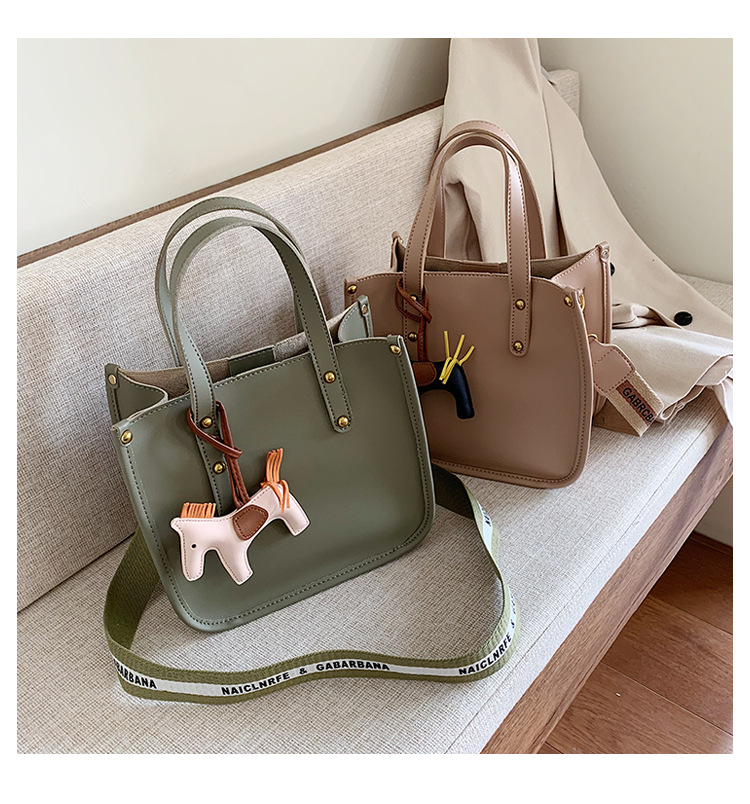 Fashion Green Studded Messenger Bag,Handbags