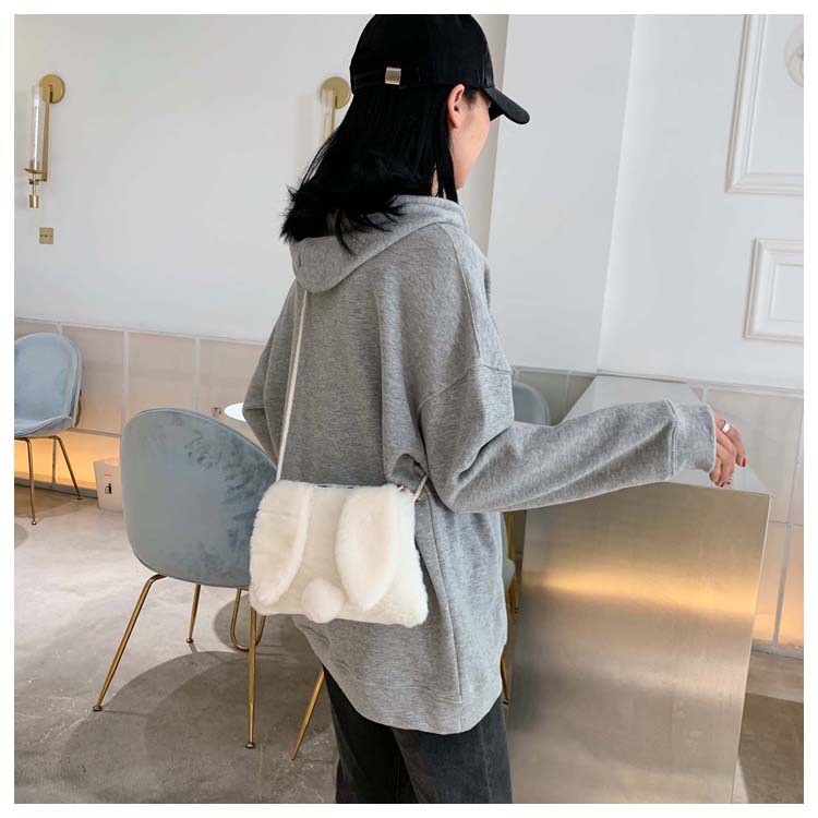 Fashion White Plush Rabbit Chain Shoulder Messenger Bag,Shoulder bags
