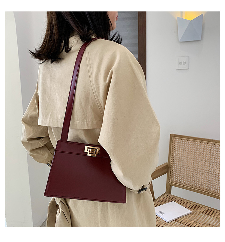 Fashion Brown Locked Shoulder Bag Shoulder Bag,Shoulder bags