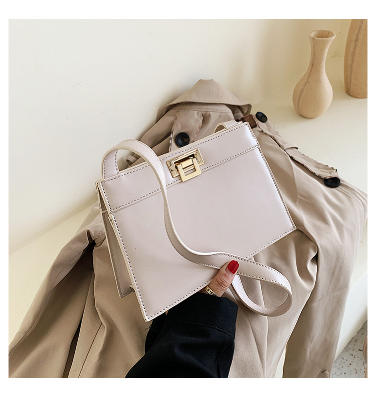 Fashion White Locked Shoulder Bag Shoulder Bag,Shoulder bags