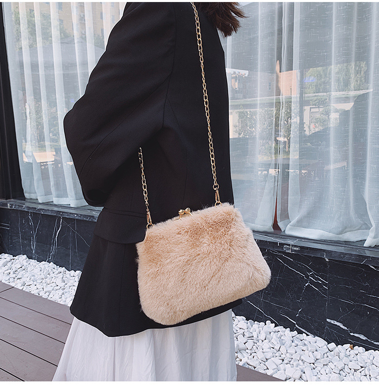 Fashion Dark Brown Pinch Plush Chain Shoulder Messenger Bag,Shoulder bags