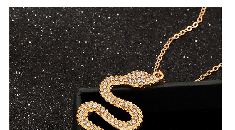 Fashion Gold Serpentine Metal Diamond Necklace,Pendants