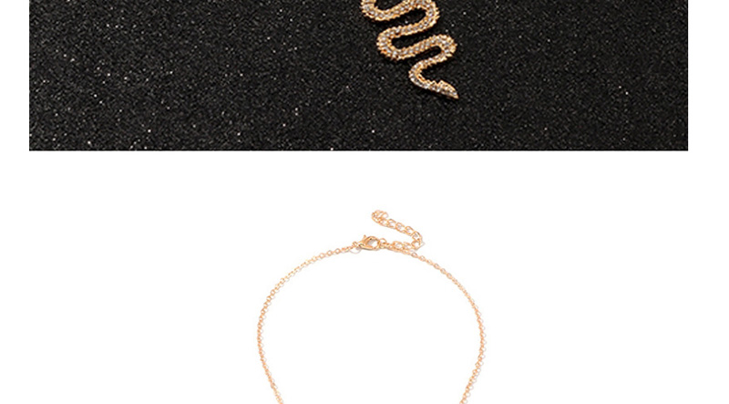 Fashion Silver Snake-shaped Diamond Alloy Necklace,Pendants