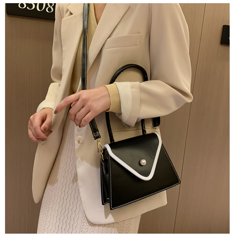 Fashion Black Contrast Stitching Shoulder Messenger Bag,Messenger bags