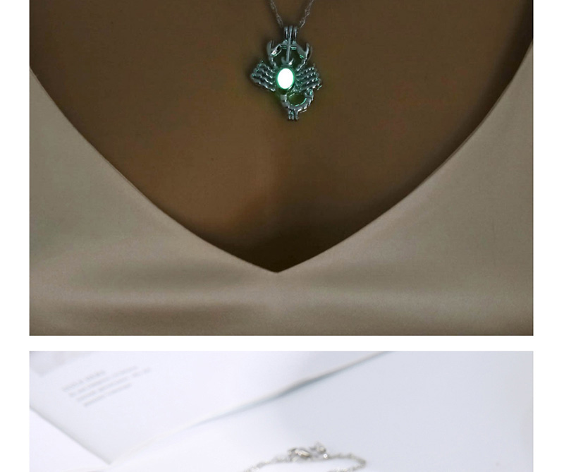 Fashion Blue Green Scorpion Luminous Necklace,Pendants