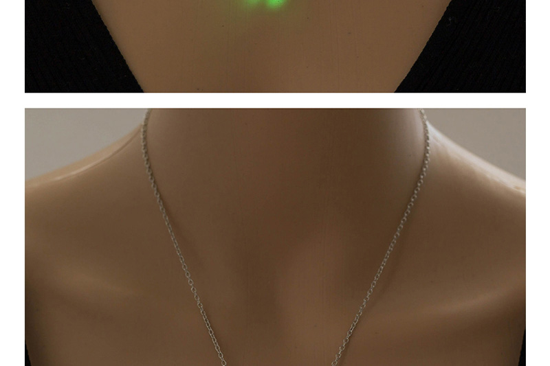 Fashion Uv Lamp Color Random (with Battery) Hollow Life Tree Luminous Necklace,Household goods