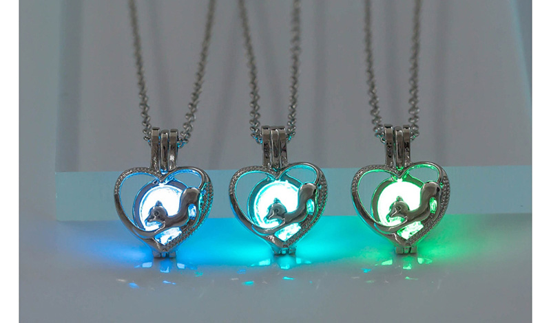 Fashion Uv Lamp Color Random (with Battery) Fox Love Heart Shaped Necklace,Household goods