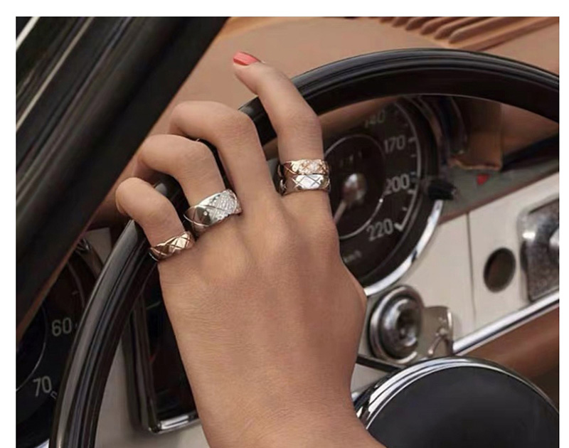 Fashion Narrow Silver Wavy Plaid Road Diamond Ring,Fashion Rings