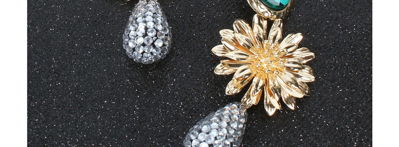  Gold Rhinestone Water Drop Emerald Alloy Earrings,Drop Earrings