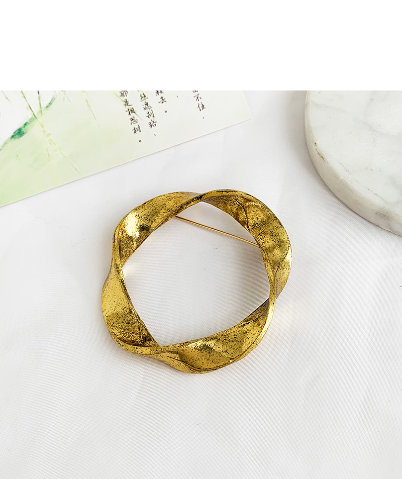 Fashion Gold Alloy Twisted Round Brooch,Korean Brooches