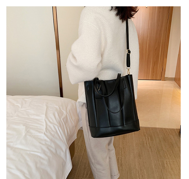Fashion Black Pleated Panel Shoulder Bag,Messenger bags