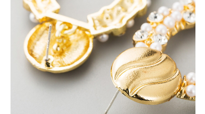 Fashion Golden Pearl Rhinestone Oval Pierced Earrings,Drop Earrings