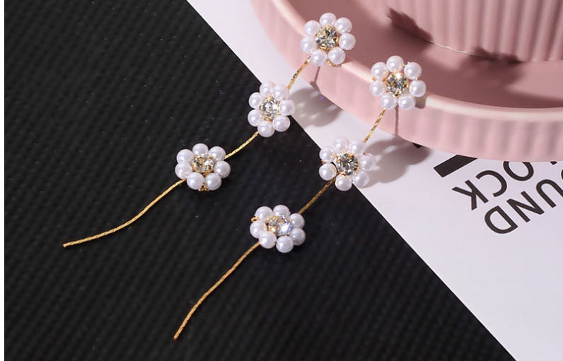 Fashion Golden Pearl Studded Flower Stud Earrings,Drop Earrings