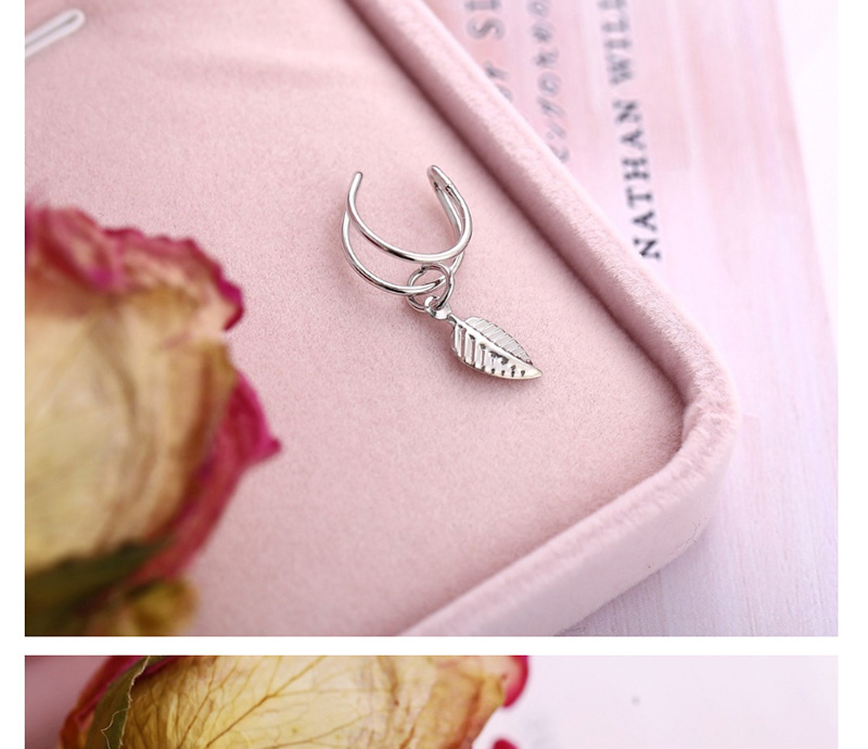 Fashion Silver Leaf Embossed C-shaped Ear Clip,Clip & Cuff Earrings