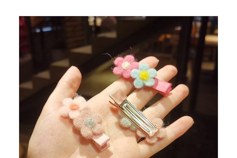 Fashion Pink Gray Flower Contrast Plush Hair Clip,Hairpins