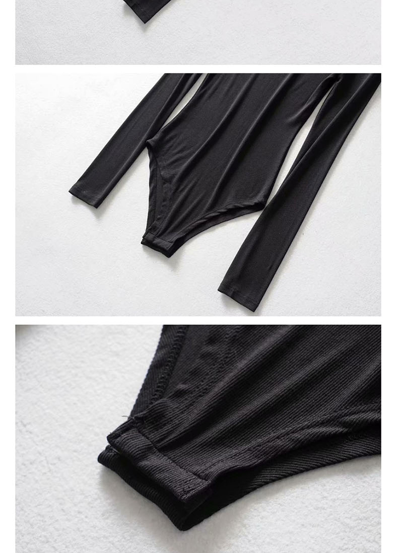 Fashion Dark Khaki Small Neckline Shorts,Bodysuits
