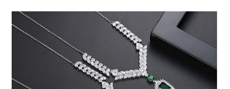 Fashion Green Diamond Square Necklace,Necklaces