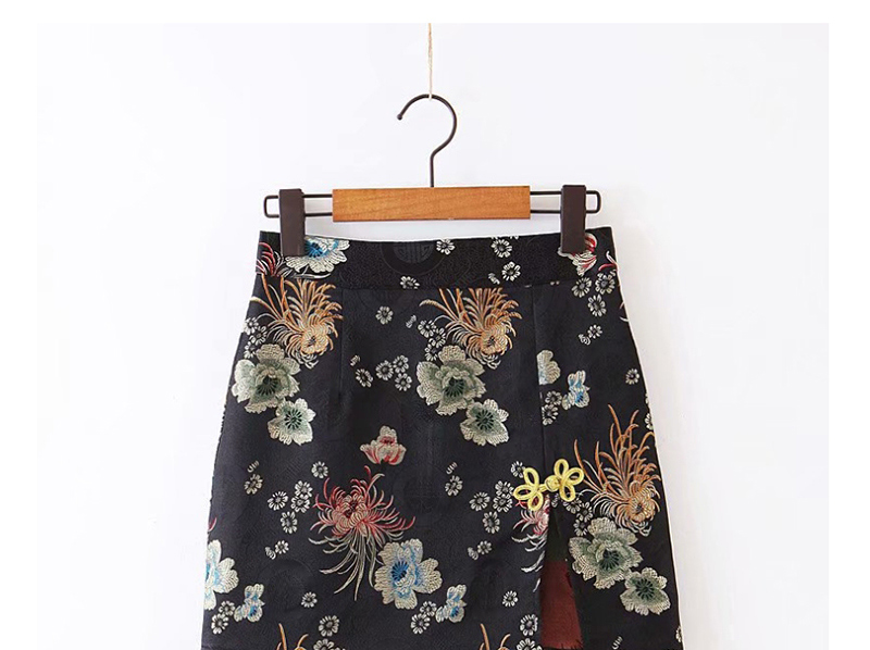 Fashion Black Embroidered Paneled Split Skirt,Skirts