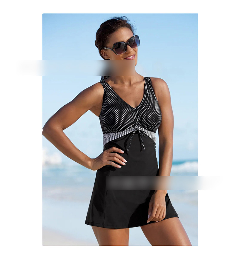 Fashion 2032 Black Polka-dot Printed Paneled Skirt Split Swimsuit,Swimwear Plus Size