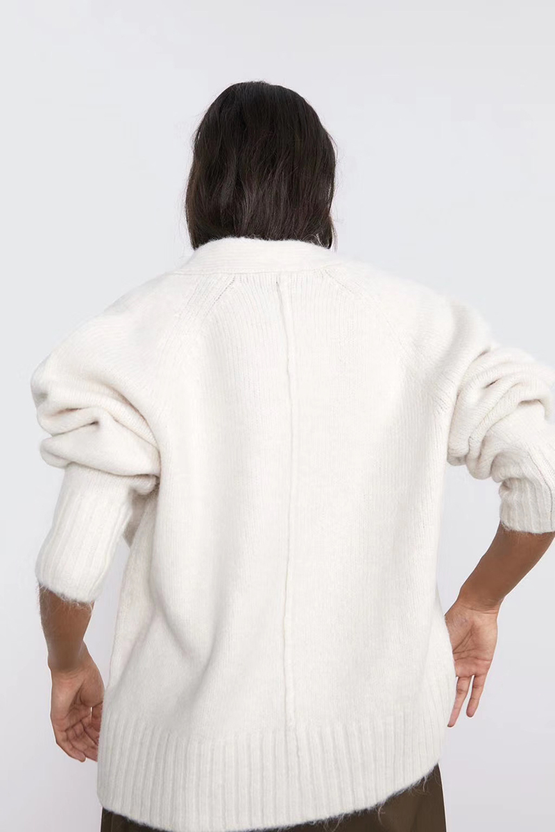 Fashion White Pocket V-neck Knit Cardigan,Sweater