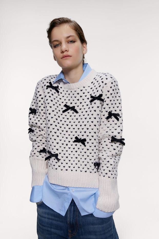 Fashion Creamy-white Bow-necked Round Neck Sweater,Sweater