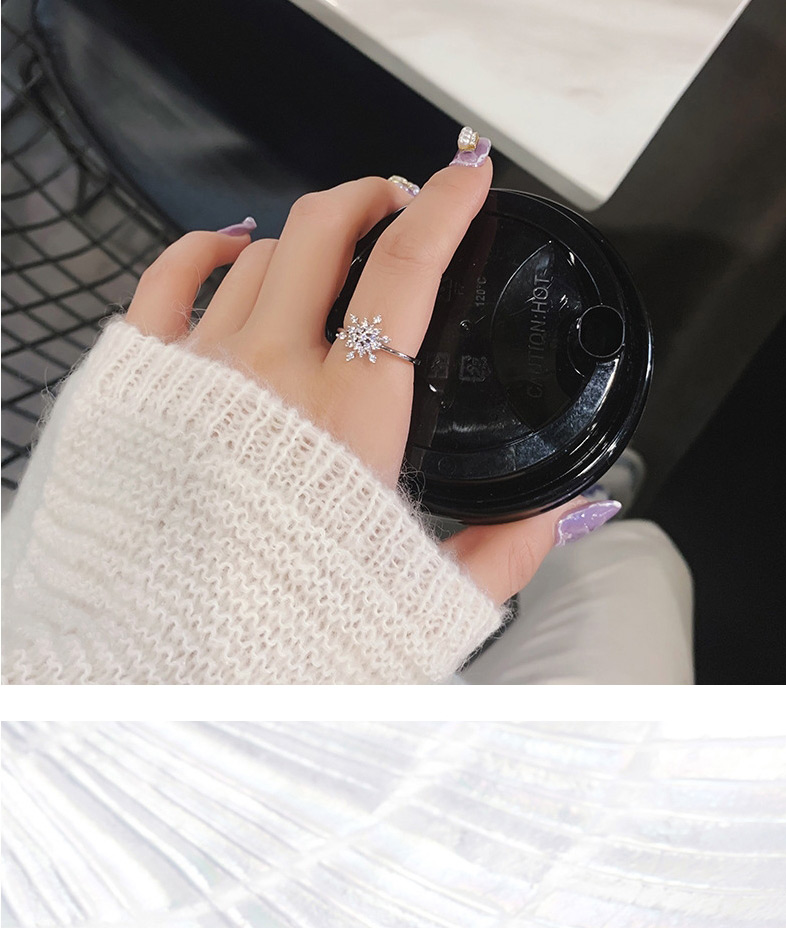 Fashion Silver Micro Inlaid Zircon Rotating Snowflake Ring,Rings