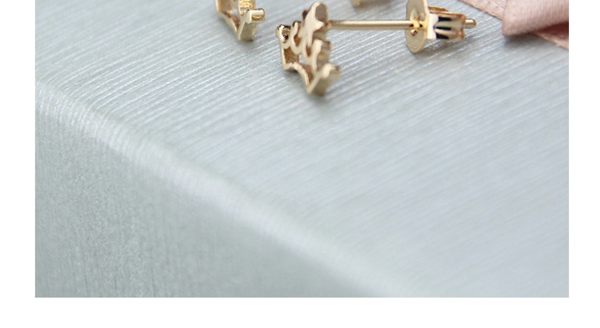 Fashion Gold-plated Copper Plated Smooth Crown Earrings,Earrings