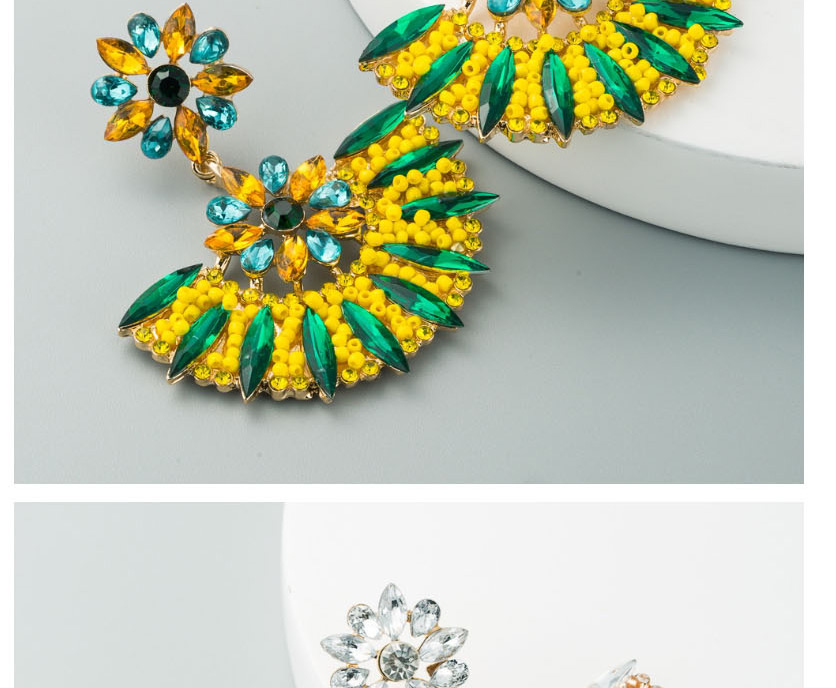 Fashion White Beaded Diamond Scallop Flower Earrings,Drop Earrings