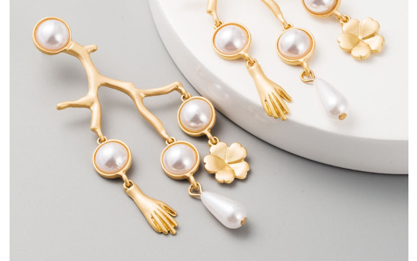 Fashion White Dendrite Alloy Palm Flower With Resin Diamond Imitation Pearl Earrings,Drop Earrings
