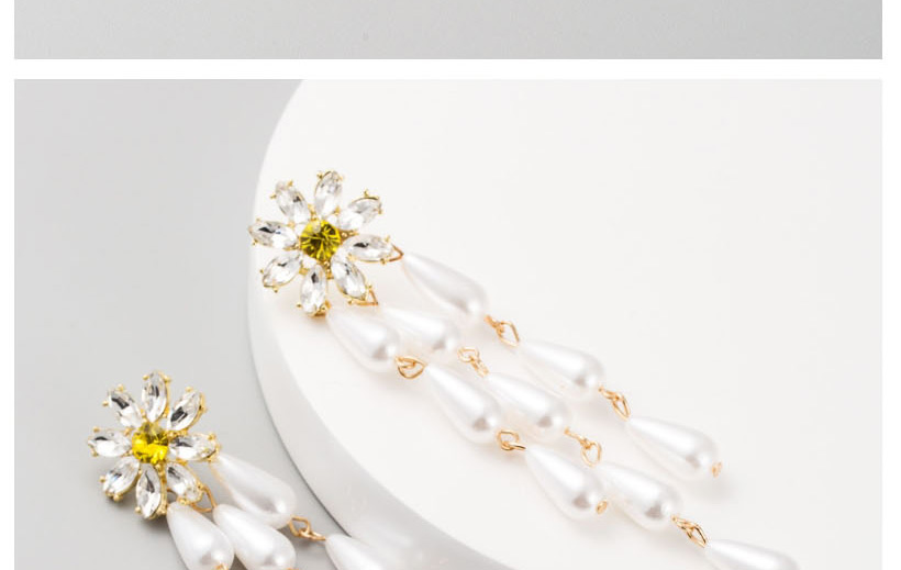 Fashion White Tassel Alloy Pearl And Diamond Flower Earrings,Drop Earrings