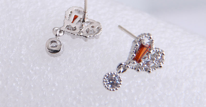 Fashion Silver  Silver Needle Heart Studded Diamond Stud Earrings,Stud Earrings