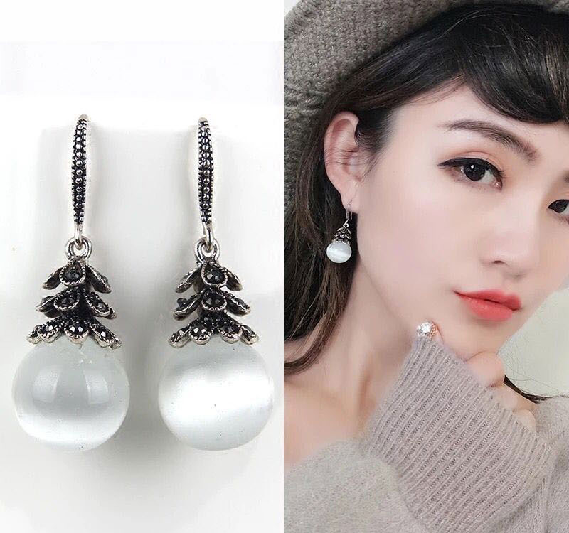 Fashion White Petal Agate And Diamond Geometric Alloy Earrings,Drop Earrings